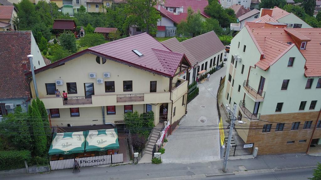 Flowers House Sibiu Exterior photo